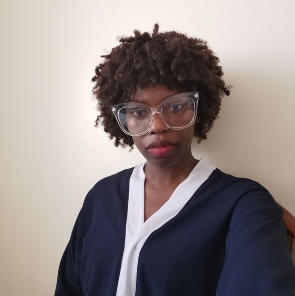 Meet your Posher, Winfred - Picture 1 of 1